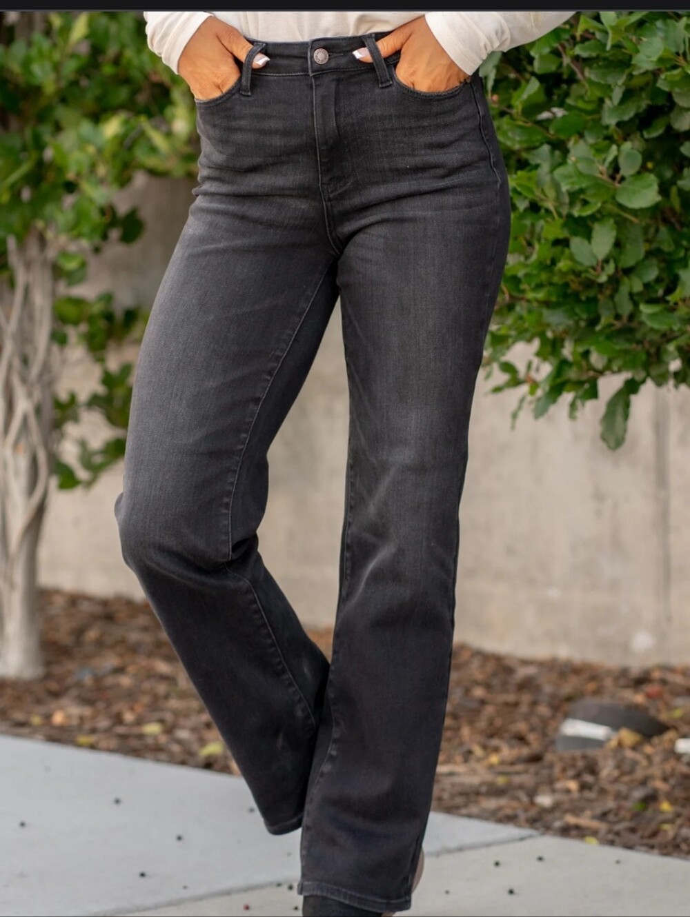 Judy Blue Black Washed Straight Jeans 15 NWT